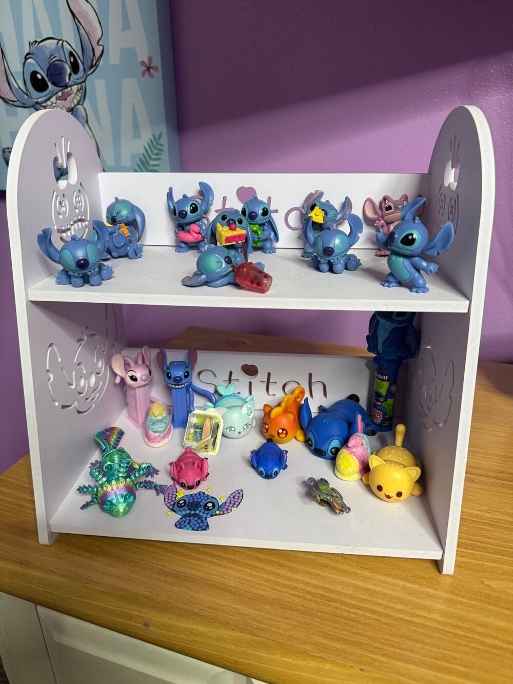 Disneys Frozen shelves